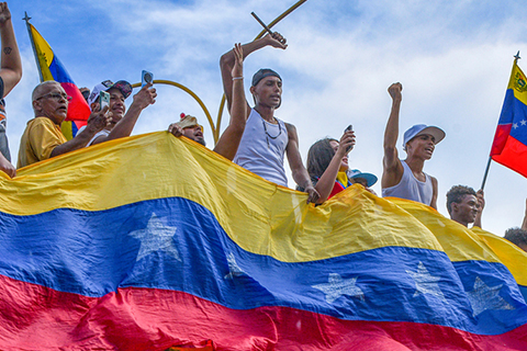 In Valencia, Venezuela, on July 29, protesters demonstrate against the official election results declaring President Nicolas Maduro's reelection. Photo: The Associated Press